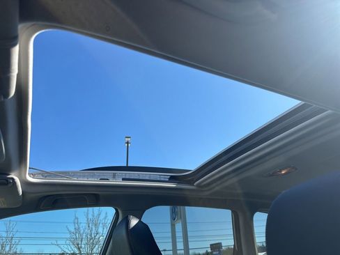 Used 2016 Subaru Forester 2.5i Touring w/ Eyesight & Navigation System AWD/4WD image 31