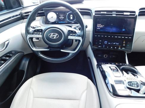 Used 2022 Hyundai Tucson Limited w/ Cargo Package AWD/4WD image 17