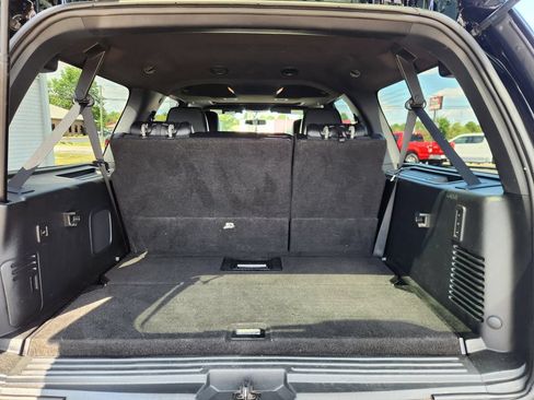 Used 2016 Ford Expedition EL XLT w/ Equipment Group 202A AWD/4WD image 15