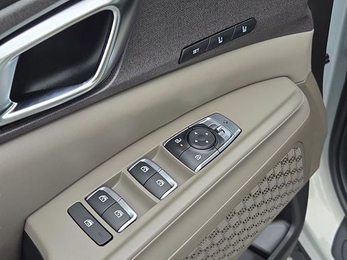 New 2026 Kia Carnival EX image 16