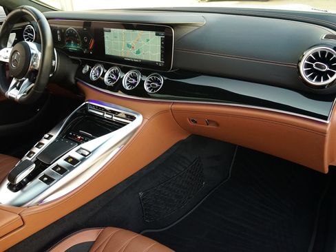 Used 2019 Mercedes-Benz AMG GT 63 image 9