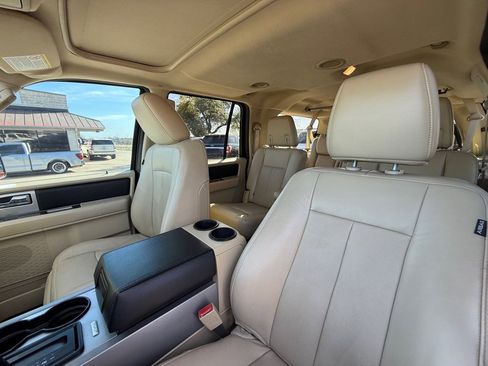 Used 2016 Ford Expedition EL XLT w/ Equipment Group 202A image 18