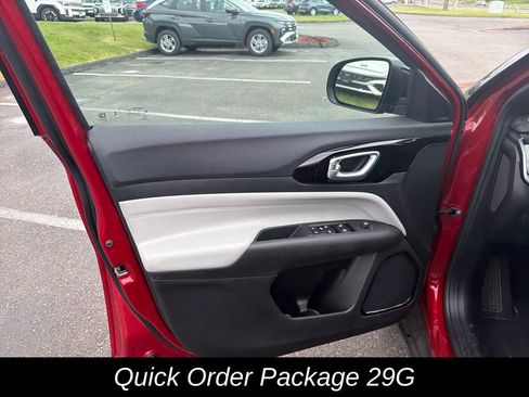 Used 2025 Jeep Compass Limited AWD/4WD image 11