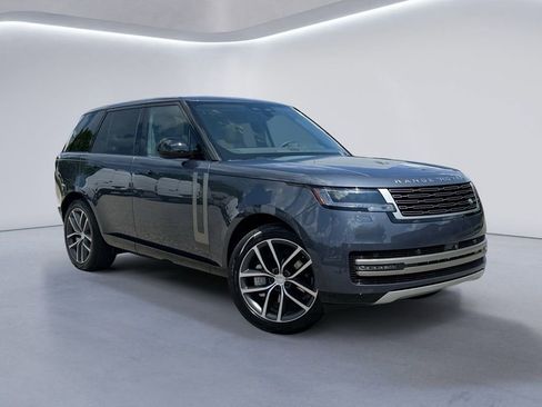 New 2025 Land Rover Range Rover SE AWD/4WD image 2