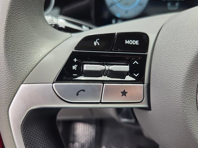 Used 2024 Hyundai Elantra SEL FWD image 28