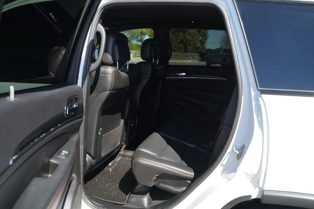 Used 2021 Jeep Grand Cherokee Trailhawk w/ Trailhawk Luxury Group AWD/4WD image 18
