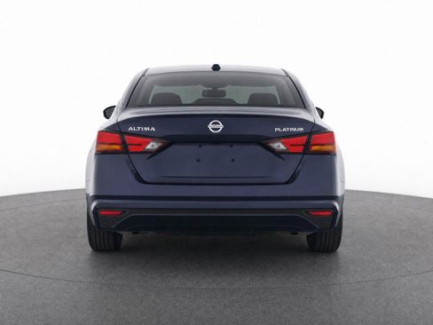 Used 2019 Nissan Altima 2.5 Platinum FWD image 3