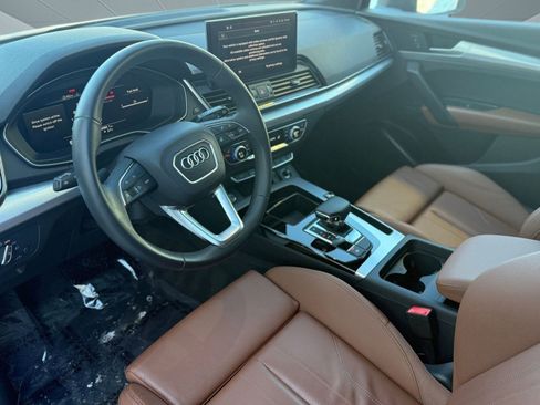 Certified 2025 Audi Q5 2.0T Premium image 22