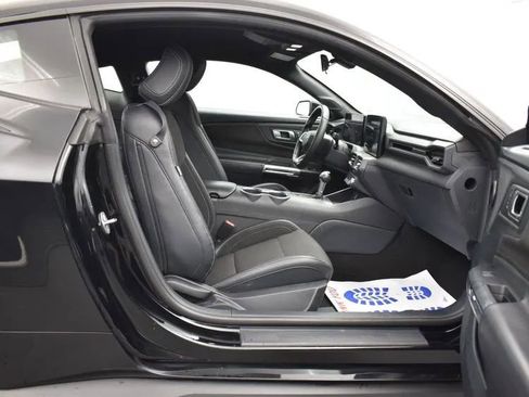 Used 2024 Ford Mustang Coupe image 15