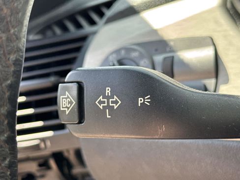 Used 2004 BMW Z4 2.5i image 20