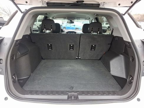 Used 2018 GMC Terrain SLE w/ Driver Convenience Package image 31