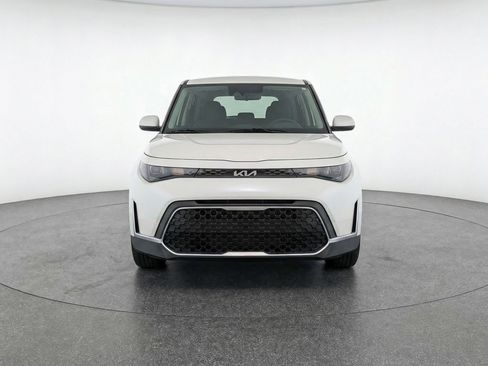 Used 2025 Kia Soul LX w/ LX Technology Package image 1