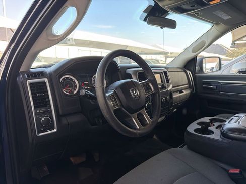 Used 2021 RAM 1500 Classic SLT image 5