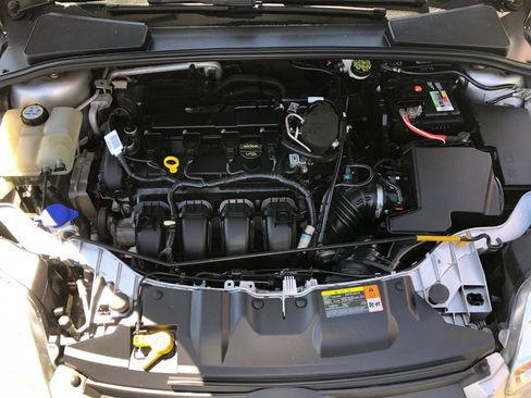 Used 2012 Ford Focus SE FWD image 21