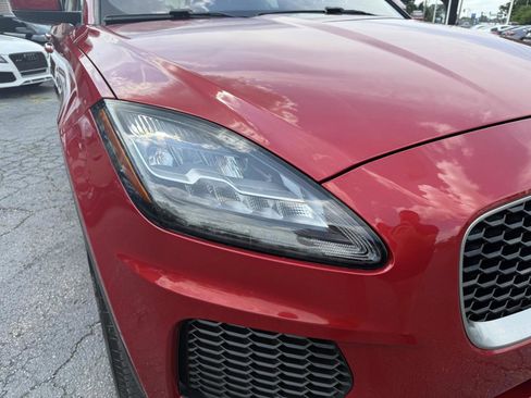 Used 2019 Jaguar E-PACE R-Dynamic SE image 14