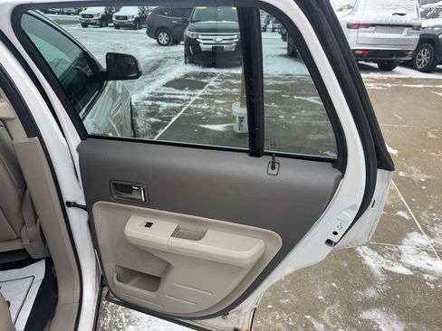 Used 2010 Ford Edge Limited image 17