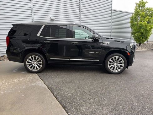 Used 2022 GMC Yukon Denali AWD/4WD image 4