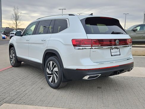 New 2026 Volkswagen Atlas SEL image 2