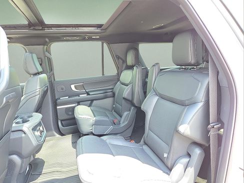 New 2025 Ford Expedition Max Platinum w/ Stealth Performance Package image 13