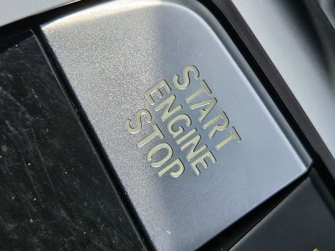 Used 2025 BMW X1 xDrive28i AWD/4WD image 21