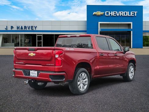 Used 2022 Chevrolet Silverado 1500 Custom image 4