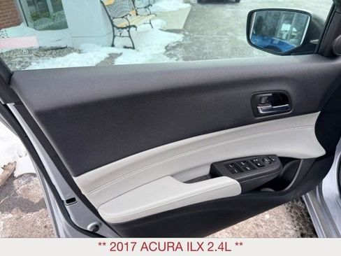 Used 2017 Acura ILX image 13