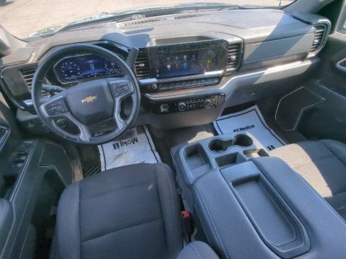 Used 2023 Chevrolet Silverado 1500 LT AWD/4WD image 15