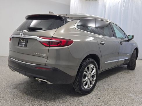 Used 2018 Buick Enclave Avenir image 13