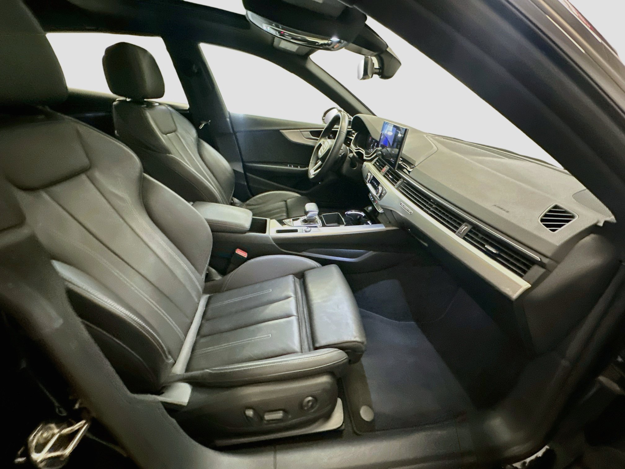 Used 2025 Audi A5 2.0T Premium AWD/4WD image 33