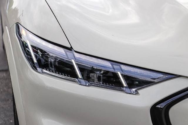 Certified 2025 Ford Mustang Mach-E Premium AWD/4WD image 4