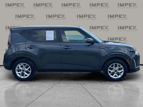 Used 2024 Kia Soul LX w/ Option Group 015 image 6