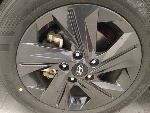 Used 2021 Hyundai Elantra SEL image 31