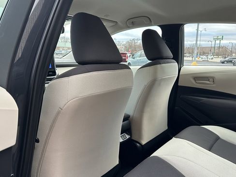 Used 2023 Toyota Corolla LE image 11