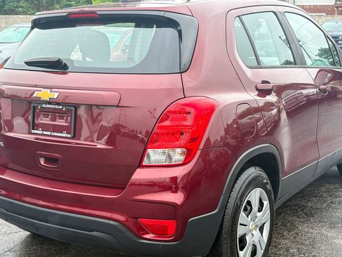 Used 2017 Chevrolet Trax LS FWD image 21