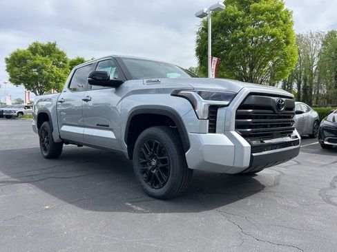 New 2026 Toyota Tundra Limited AWD/4WD image 3