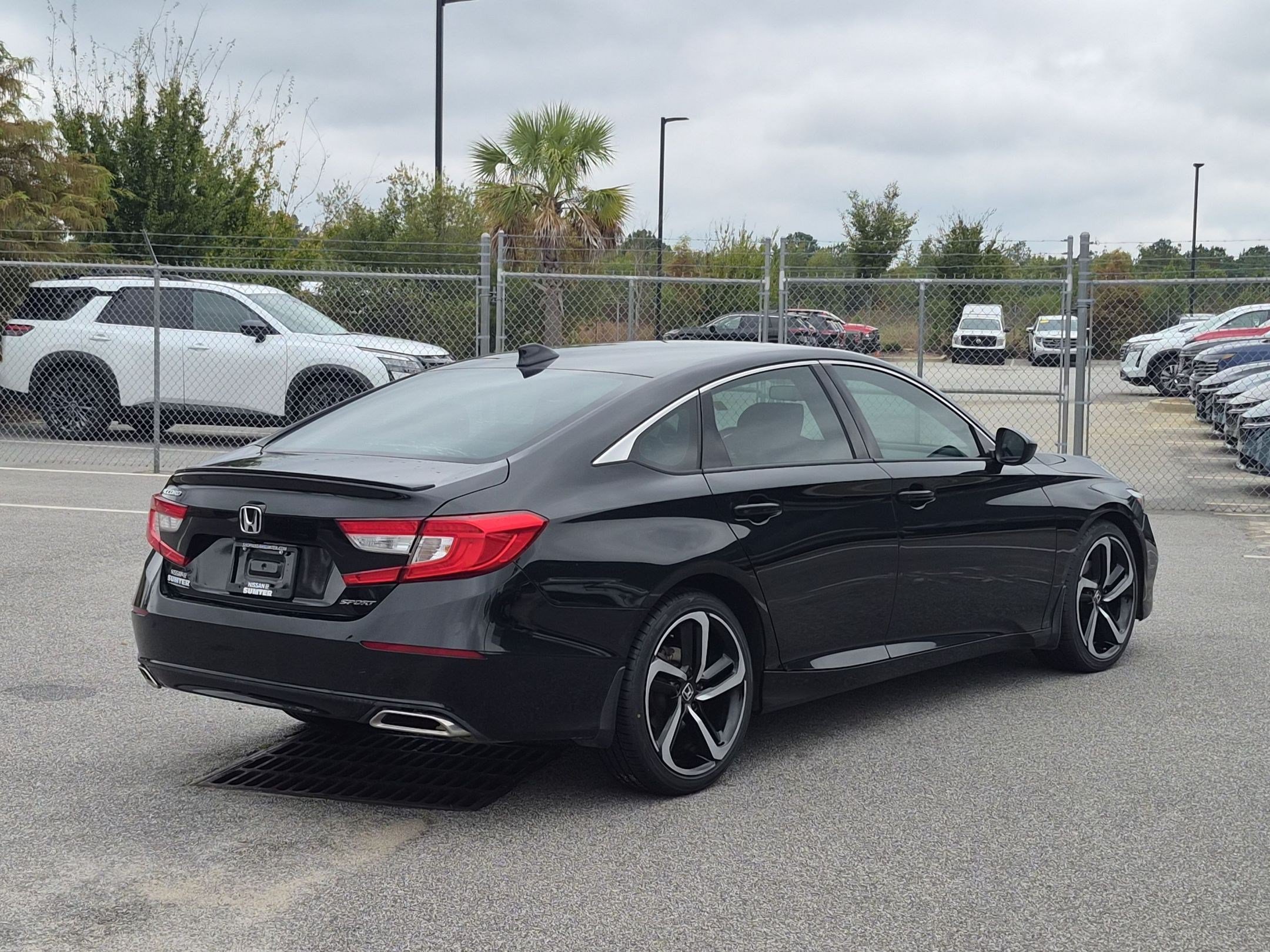 Used 2018 Honda Accord Sport image 4