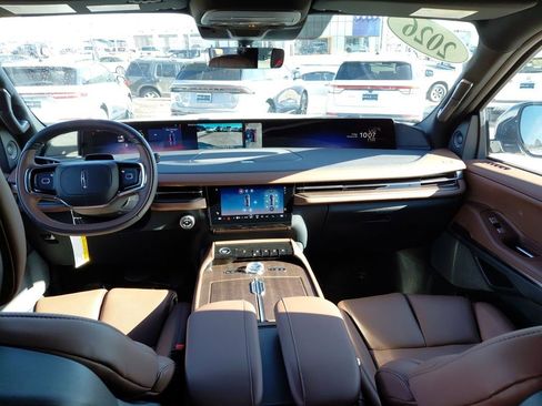 New 2026 Lincoln Navigator Reserve image 36