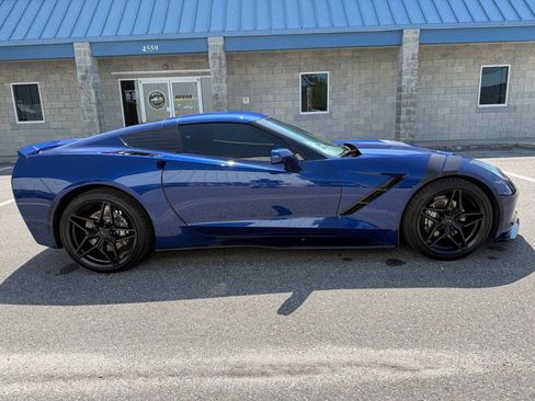 Used 2017 Chevrolet Corvette Stingray Coupe w/ Battery Protection Package RWD image 9