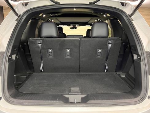 Used 2025 Honda Pilot Black Edition image 26