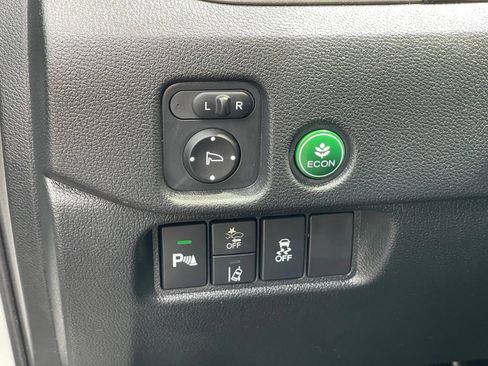 Used 2024 Honda Passport EX-L image 16