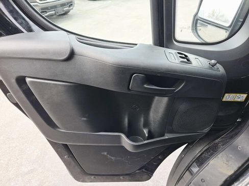 Used 2025 RAM ProMaster 3500 w/ Convenience Group image 29