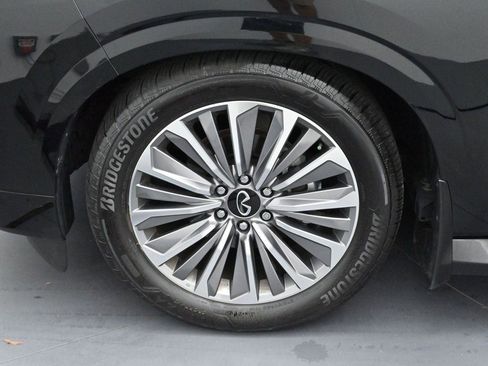 Used 2025 INFINITI QX80 Luxe w/ Exterior Package AWD/4WD image 34