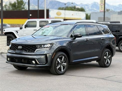 Used 2021 Kia Sorento EX w/ Panoramic Sunroof Package AWD/4WD image 3