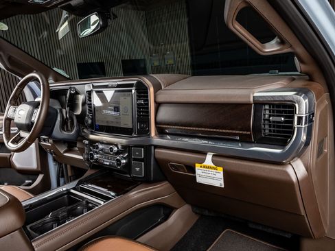 Used 2026 Ford F450 King Ranch w/ Chrome Package image 18