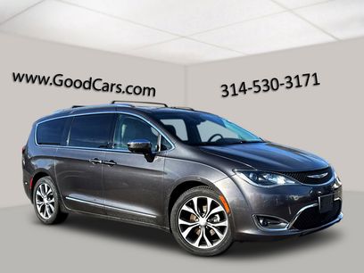 Used 2017 Chrysler Pacifica Limited