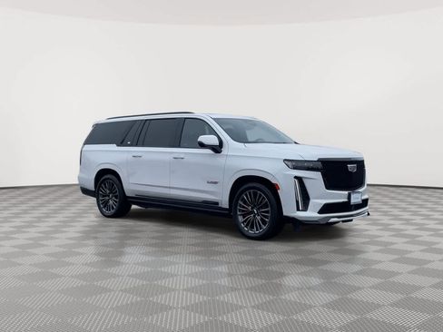 Certified 2023 Cadillac Escalade ESV V image 2
