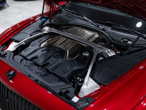 Used 2022 Bentley Flying Spur V8 image 51