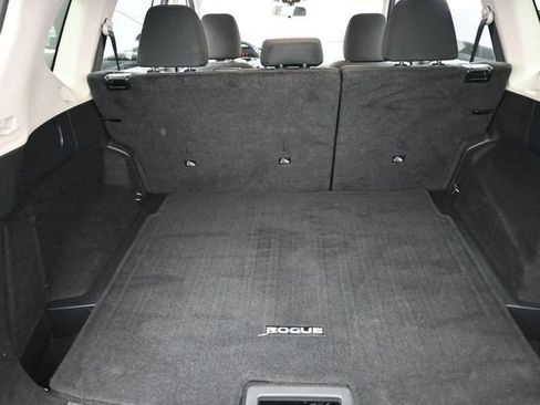 Used 2024 Nissan Rogue S AWD/4WD image 26