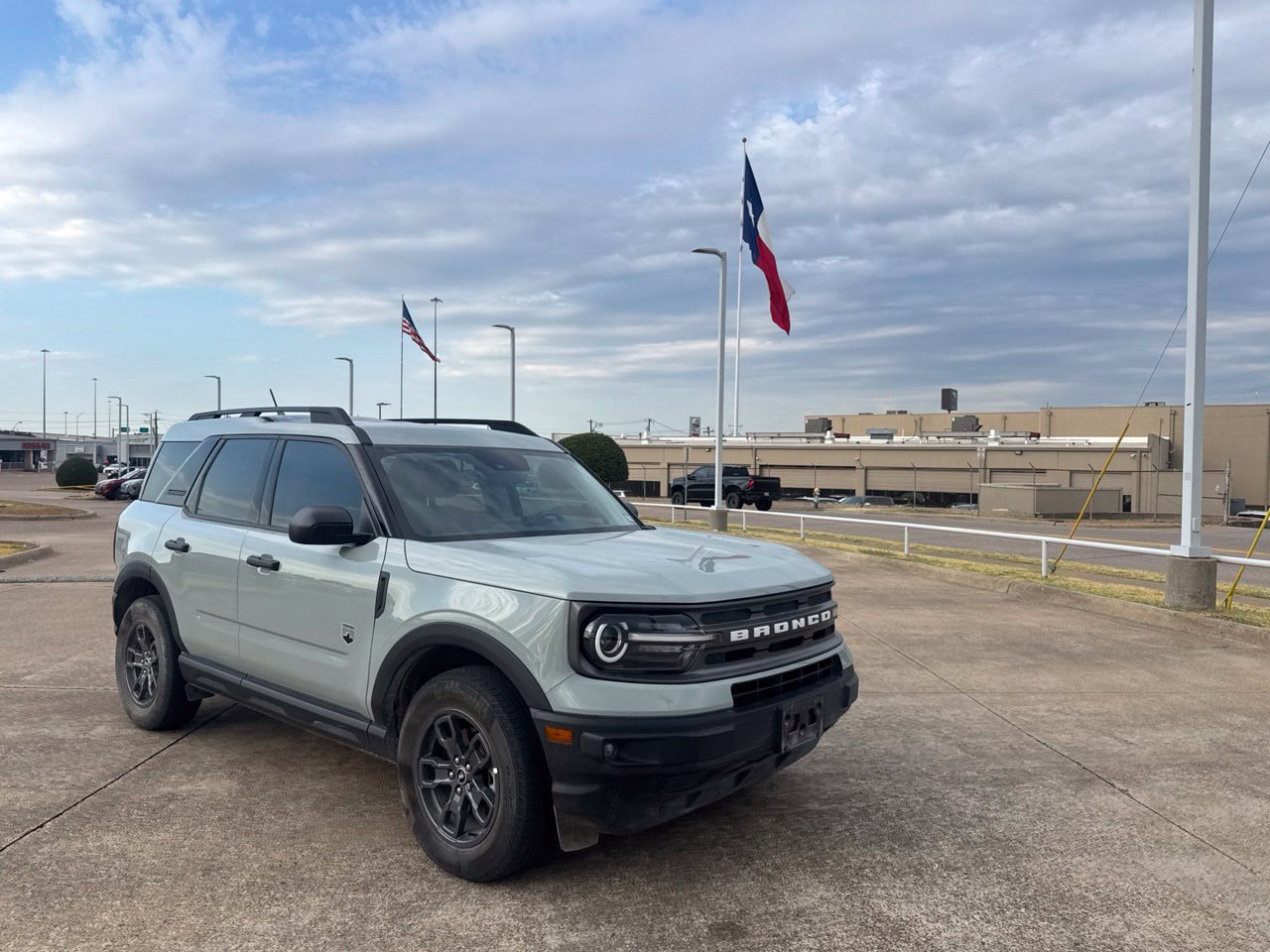 Used 2024 Ford Bronco Sport Big Bend w/ Convenience Package AWD/4WD image 2