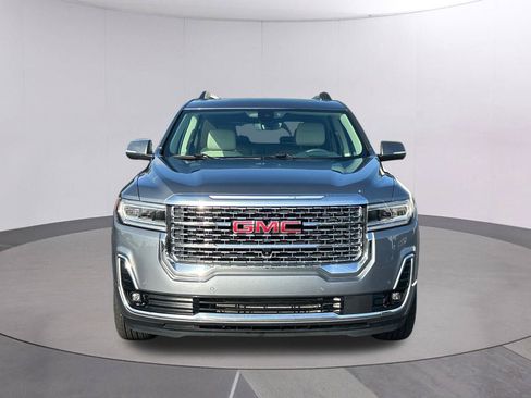 Used 2020 GMC Acadia Denali w/ Technology Package FWD image 9